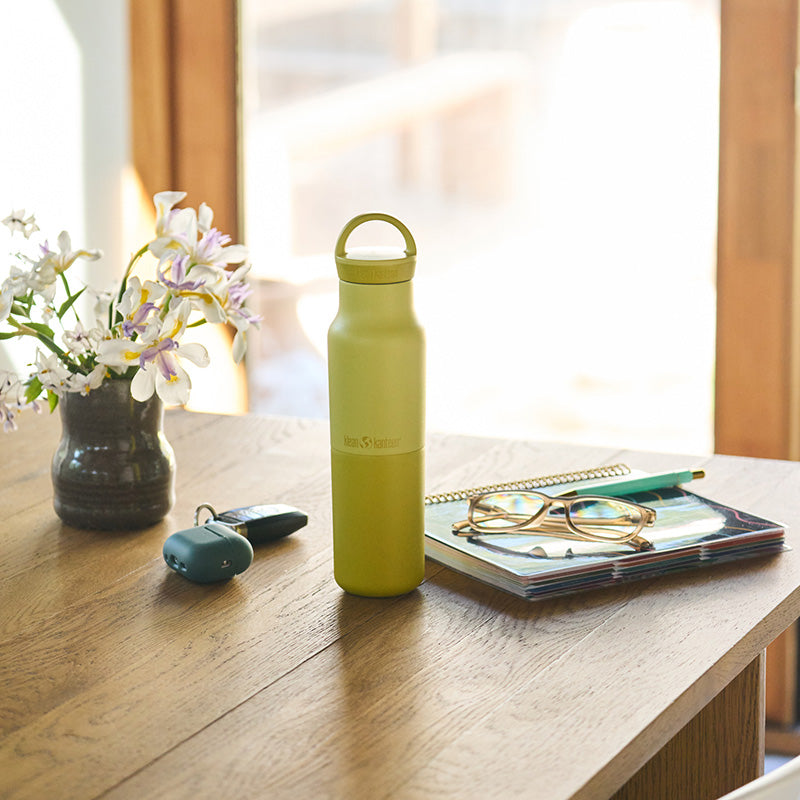 12oz-rise-classic-with-arch-loop-cap-u4 12oz_rise_classic_insulated_acacia_table_square.jpg
