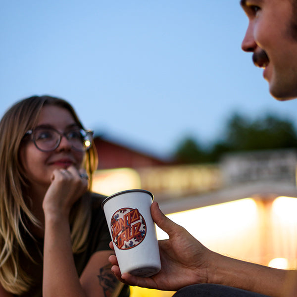 16oz-pint-cup-santa-cruz-c0 16oz_pints_santa_cruz_vacationdot_couple_square.jpg