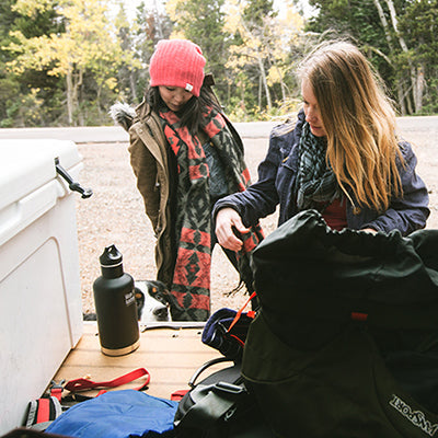 64oz-classic-with-loop-cap-h3 64oz_insulated_classic_backpackers_tailgate_square.jpg