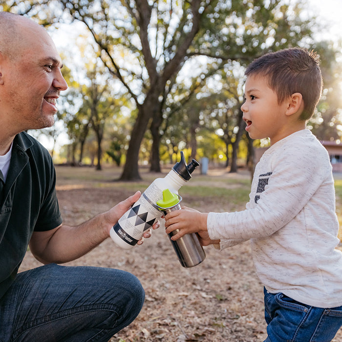 classic-kid-sippy-cap-k8 K12CNSIPPY-BS-sippy_cap_dad_lifestyle.jpg