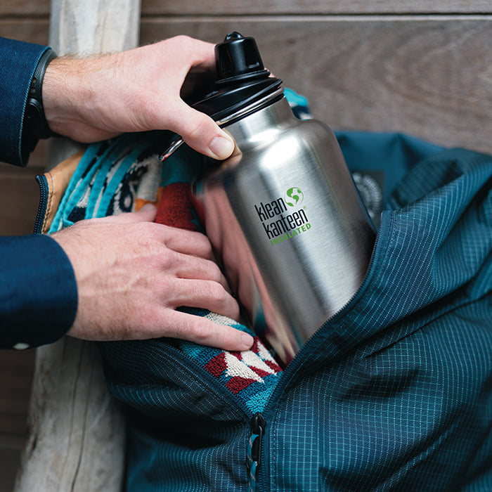 tkwide-chug-cap-i8 K64TKWSSL-BS-Chug-Cap-Out-of-Duffle_lifestyle.jpg