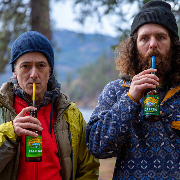 straw-4-pack-s0 recycled_steel_straws_beers_dudes_lifestyle.jpg